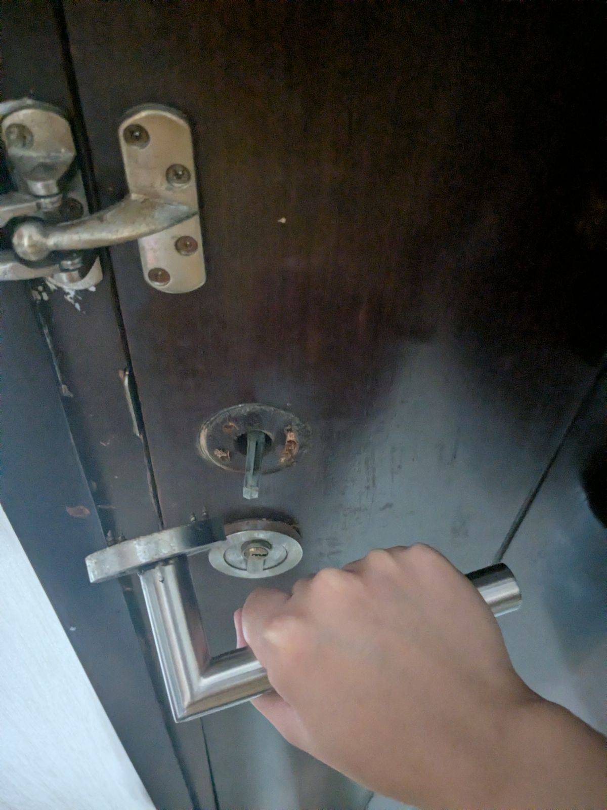 My broken front door handle